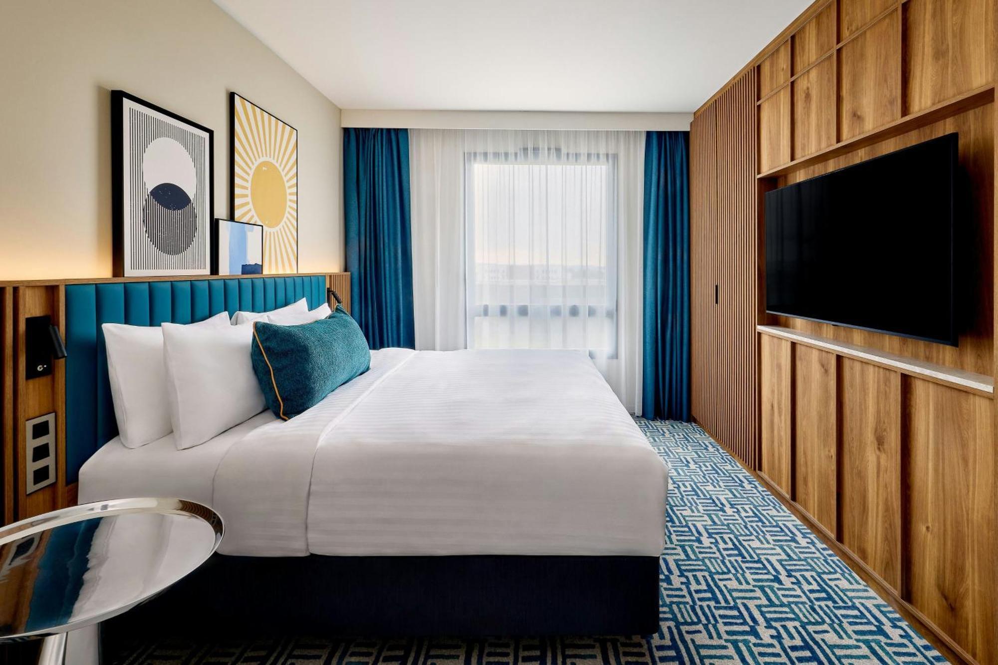 Courtyard By Marriott Lyon Eurexpo Stadium Genas Bagian luar foto
