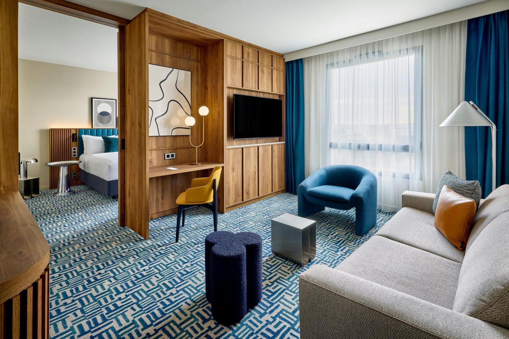 Courtyard By Marriott Lyon Eurexpo Stadium Genas Bagian luar foto