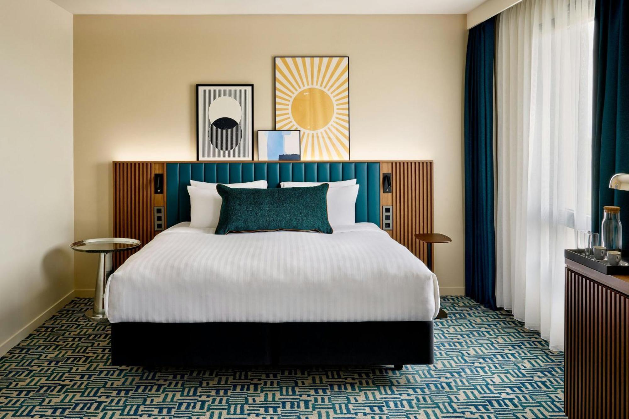 Courtyard By Marriott Lyon Eurexpo Stadium Genas Bagian luar foto